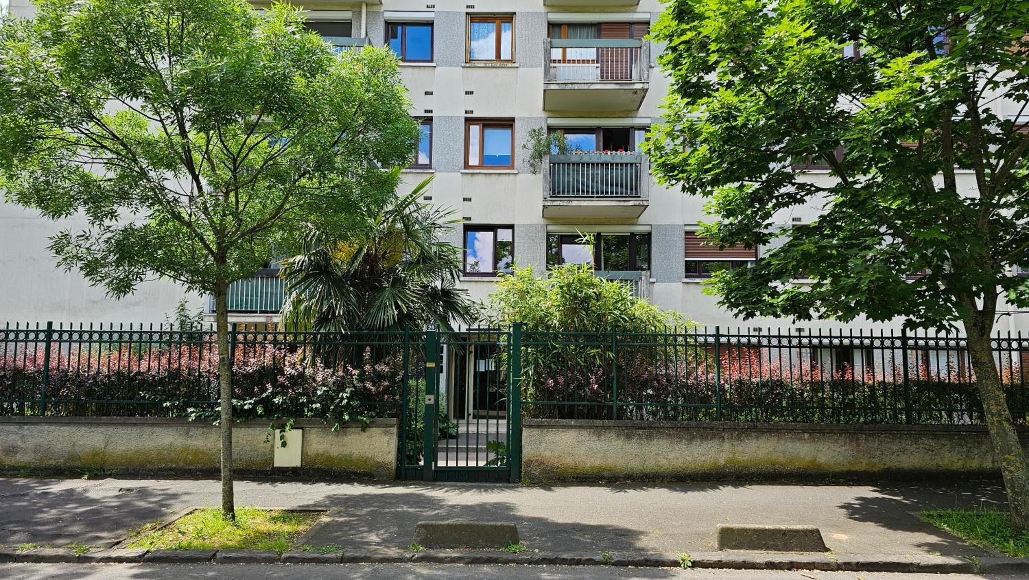 - Le Cosy Garden - Proche Rer A Et E - Paris Disney - Parking Et Wifi Gratuit ! Family Special Offer شامبيني-سور-مارن المظهر الخارجي الصورة